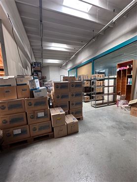 Industriehalle mit Bürofläche in Top-Lage