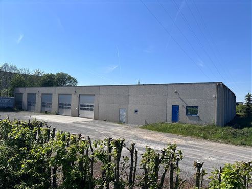 Industriehalle mit Bürofläche in Top-Lage