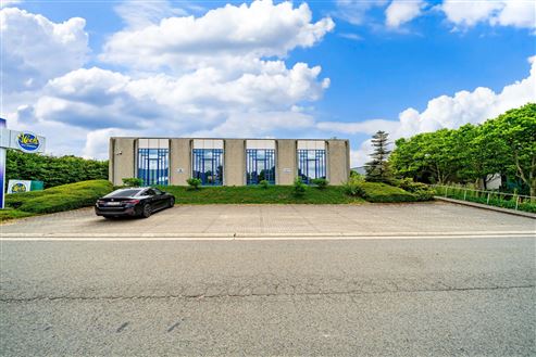 Industriehalle mit Bürofläche in Top-Lage