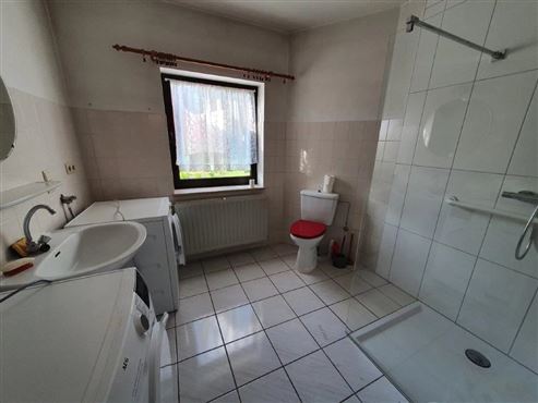 Schöne EG-Wohnung mit Garage, Keller und Gartenmitbenutzung- zentral in Hergenrath gelegen