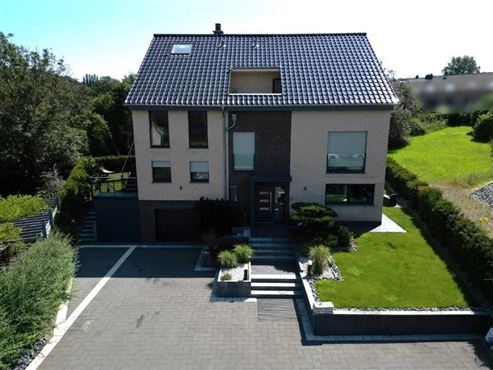 Zeitlos-moderne Villa mit exklusiver Ausstattung, Pool und vielseitigen Nutzungsmöglichkeiten – Traumlage im Dreiländereck D/B/NL