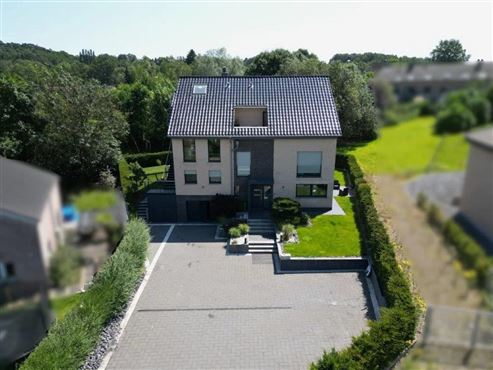 Zeitlos-moderne Villa mit exklusiver Ausstattung, Pool und vielseitigen Nutzungsmöglichkeiten – Traumlage im Dreiländereck D/B/NL