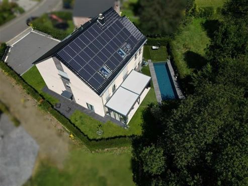 Zeitlos-moderne Villa mit exklusiver Ausstattung, Pool und vielseitigen Nutzungsmöglichkeiten – Traumlage im Dreiländereck D/B/NL