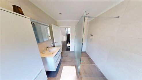 Zeitlos-moderne Villa mit exklusiver Ausstattung, Pool und vielseitigen Nutzungsmöglichkeiten – Traumlage im Dreiländereck D/B/NL
