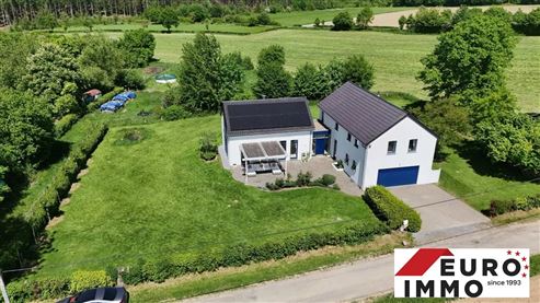 Grenzenloses Wohnvergnügen – Stilvolle Villa in traumhafter Waldrandlage und Grenznähe