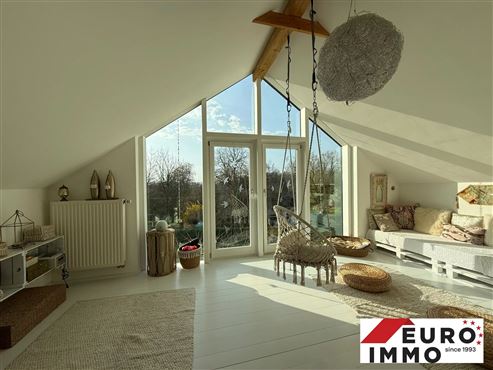 Grenzenloses Wohnvergnügen – Stilvolle Villa in traumhafter Waldrandlage und Grenznähe