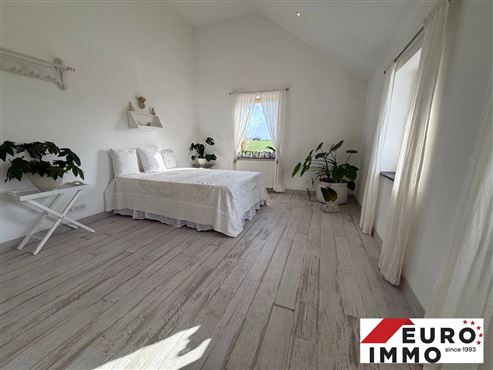 Grenzenloses Wohnvergnügen – Stilvolle Villa in traumhafter Waldrandlage und Grenznähe