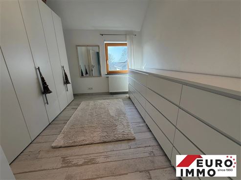 Grenzenloses Wohnvergnügen – Stilvolle Villa in traumhafter Waldrandlage und Grenznähe