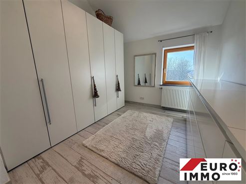 Grenzenloses Wohnvergnügen – Stilvolle Villa in traumhafter Waldrandlage und Grenznähe