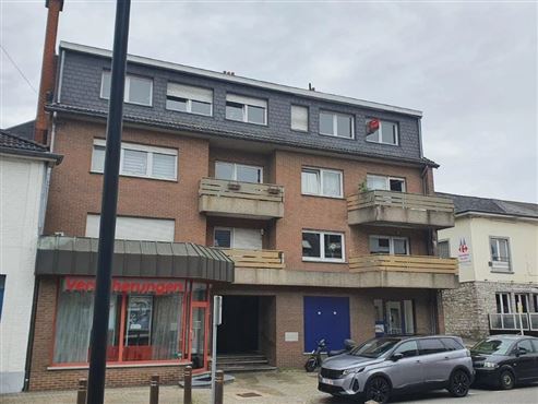 Helle und großzügige Etagenwohnung mit Garage  im Herzen von Eynatten.