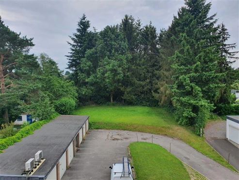 Helle und großzügige Etagenwohnung mit Garage  im Herzen von Eynatten.