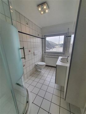 Helle und großzügige Etagenwohnung mit Garage  im Herzen von Eynatten.