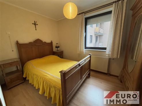 Zentrales Wohnen mit allem Komfort vor der Tür: Geräumige Wohnung mit zwei Balkonen, Tiefgaragenstellplatz und Keller