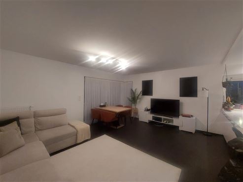 Willkommen in Ihrem neuen Zuhause: Stilvolle und moderne Wohnung mit exklusiver Ausstattung und Balkon