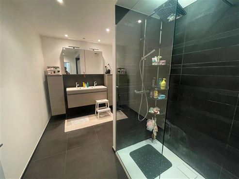 Willkommen in Ihrem neuen Zuhause: Stilvolle und moderne Wohnung mit exklusiver Ausstattung und Balkon