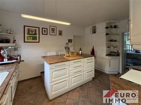 Ein elegantes Zuhause mit Seele und Charakter:  EFH-Juwel mit Pool, Wintergarten und Wohlfühlgarten in naturnaher Lage mit perfekter Anbindung