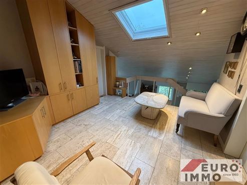 Ein elegantes Zuhause mit Seele und Charakter:  EFH-Juwel mit Pool, Wintergarten und Wohlfühlgarten in naturnaher Lage mit perfekter Anbindung