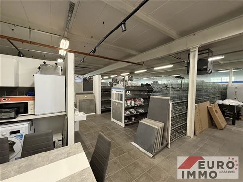 Ihr neuer Firmensitz in optimaler Lage in Eupen – flexible Halle & renovierte Büros, auch separat zu vermieten