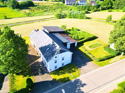 Charmantes Wohnhaus in ruhiger Lage von Büllingen – mit Ausbaupotenzial und Garten