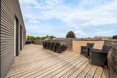 Exklusives Penthouse im Herzen Eupens – 200?m² Wohnluxus mit 190?m² Panoramaterrasse