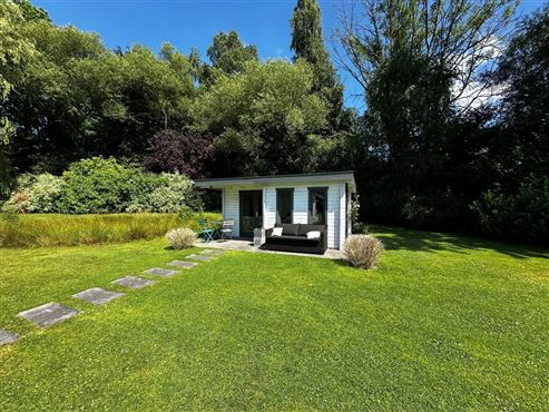 Repräsentative Luxusvilla für höchste Ansprüche – mit Außenpool, Sauna und ausbaubarer Dépendance in idyllischer Traumlage nahe Aachen
