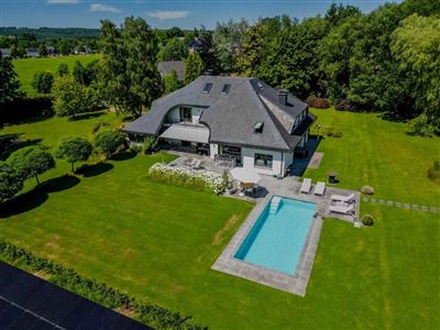 Repräsentative Luxusvilla für höchste Ansprüche – mit Außenpool, Sauna und ausbaubarer Dépendance in idyllischer Traumlage nahe Aachen - 4730 Hauset, Belgien 