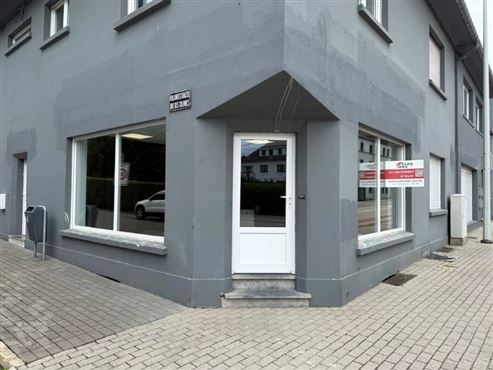 100% Aufmerksamkeit ! Büro oder Gewerbefläche an stark befahrener Straße mit maximaler Sichtbarkeit