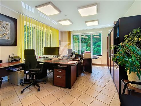 Doppelhaushälfte & Bürofläche - NEU-MORESNET