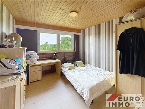 Wohlfühl-Doppelhaushälfte mit Fernblick, Familienkomfort und optimaler Anbindung