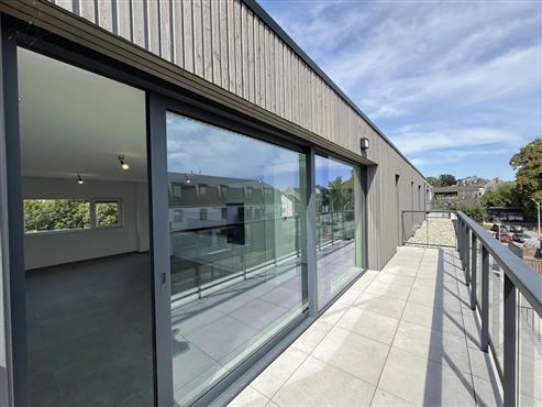 Penthouse-Lifestyle in Eupen – urbanes Wohnen mit höchstem Komfort, zwei großzügigen Terrassen und Tiefgaragenstellplatz“