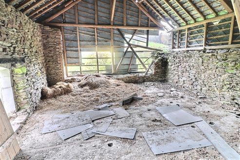 Sanierungsbedürftiges Bauernhaus - OUDLER