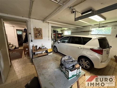 Potenzial in bester Grün- und Grenzlage – Ihr neues Zuhause flexibel nutzbar als Ein-oder Zweifamilienhaus.