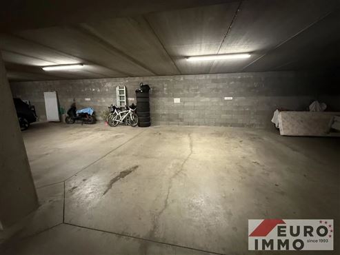 Ihre ideale Starterwohnung oder ein rentables Investment in Eupen: Charmante 1-Schlafzimmer-Wohnung mit Balkon und Tiefgaragenstellplatz –