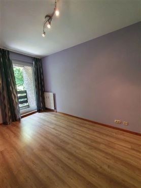 Zentrumsnah wohnen mit Komfort – Stadtwohnung mit Balkon & Garage