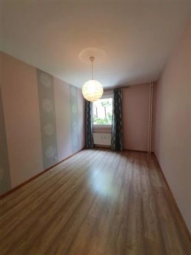 Zentrumsnah wohnen mit Komfort – Stadtwohnung mit Balkon & Garage