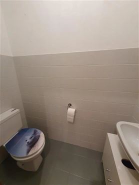 Zentrumsnah wohnen mit Komfort – Stadtwohnung mit Balkon & Garage