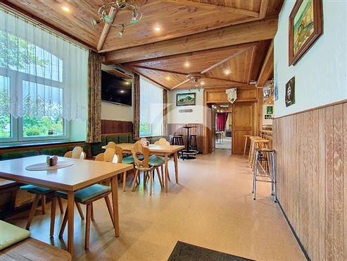 Café/Saal & Wohnung - WEYWERTZ