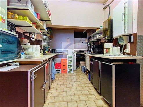 Café/Saal & Wohnung - WEYWERTZ
