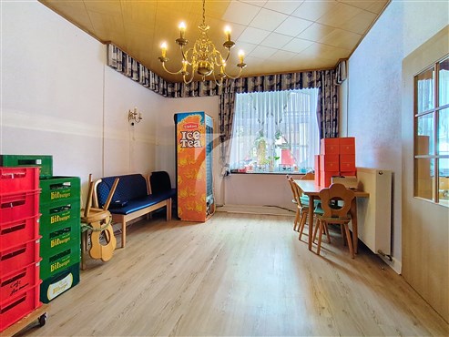 Café/Saal & Wohnung - WEYWERTZ