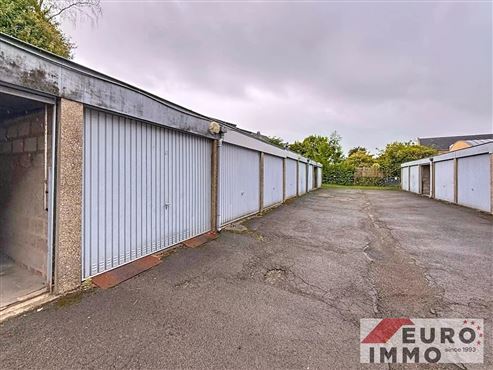 Frisch renovierte und komfortable Stadtwohnung mit Balkon und Garage