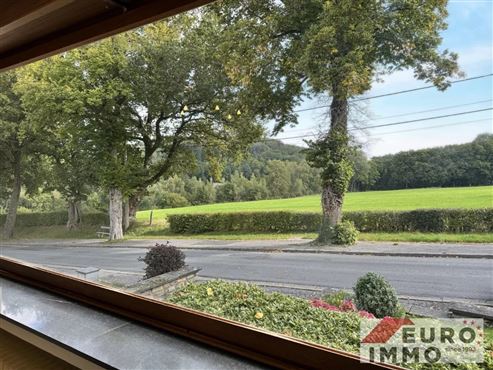 Einfamilienhaus mit Potenzial – renovierungsbedürftige Doppelhaushälfte in ruhiger Lage