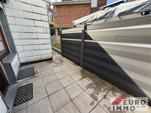 Einfamilienhaus mit Potenzial – renovierungsbedürftige Doppelhaushälfte in ruhiger Lage
