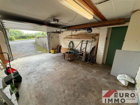 Einfamilienhaus mit Potenzial – renovierungsbedürftige Doppelhaushälfte in ruhiger Lage