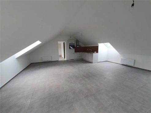 Zentrale Dachgeschosswohnung mit Charme und Stil – alle Bequemlichkeiten direkt vor der Tür