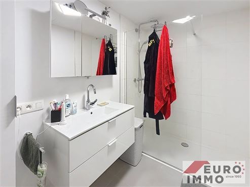 Stadtflair trifft Wohnkomfort- modernes Zuhause mit Tiefgaragenstellplatz & Balkon in bester Lage