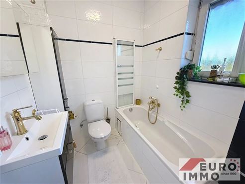 Chic, stilvoll und zentral – freistehendes Einfamilienhaus mit Garten in Eupen