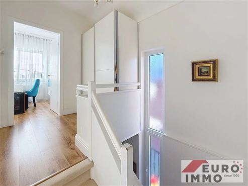 Chic, stilvoll und zentral – freistehendes Einfamilienhaus mit Garten in Eupen