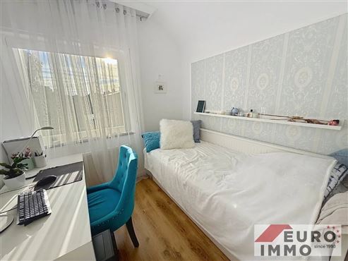 Chic, stilvoll und zentral – freistehendes Einfamilienhaus mit Garten in Eupen
