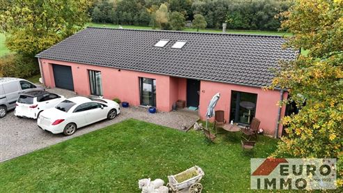 Seltene Gelegenheit: hochwertig und stilvoll renovierter Bungalow mit traumhaftem Weitblick in ruhiger Grünlage