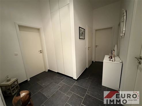 Seltene Gelegenheit: hochwertig und stilvoll renovierter Bungalow mit traumhaftem Weitblick in ruhiger Grünlage